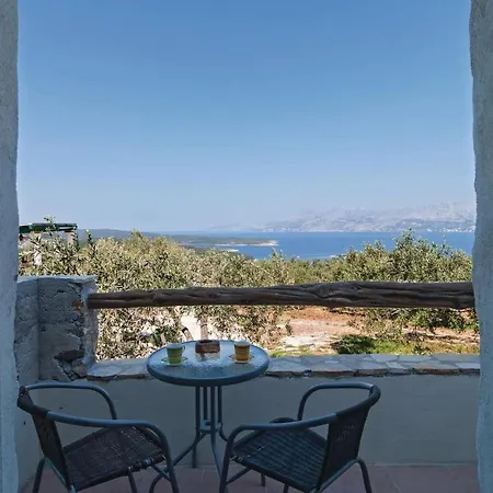 2 Bedroom Pet Friendly In